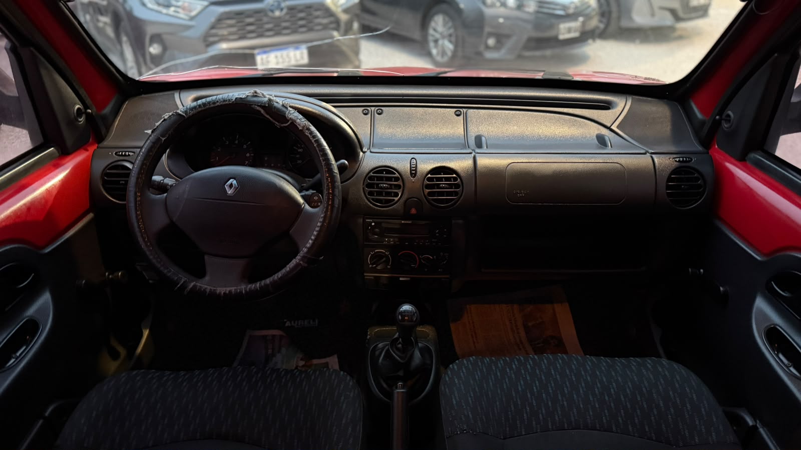 RENAULT - KANGOOO   CONFORT 1.6 PH3 FURGÓN  1P  CON GNC  - MANUAL  - 2017